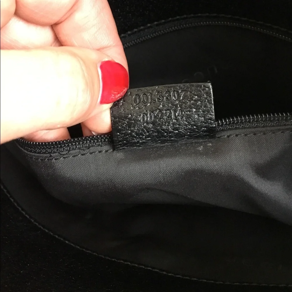 GUCCI shoulder bag/ crossbody 🖤🤍🖤 - Picture 14 of 15